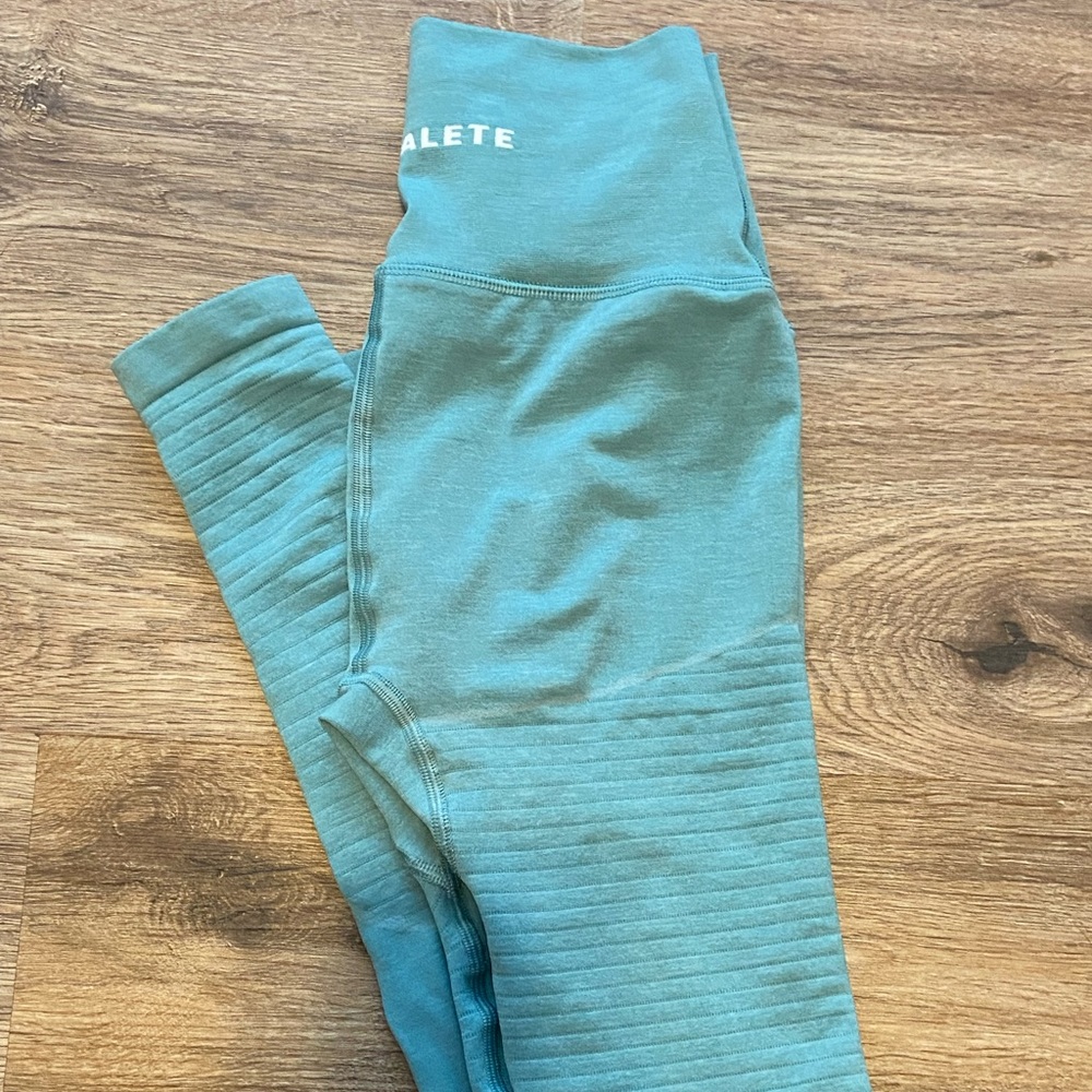 Alphalete Leggings